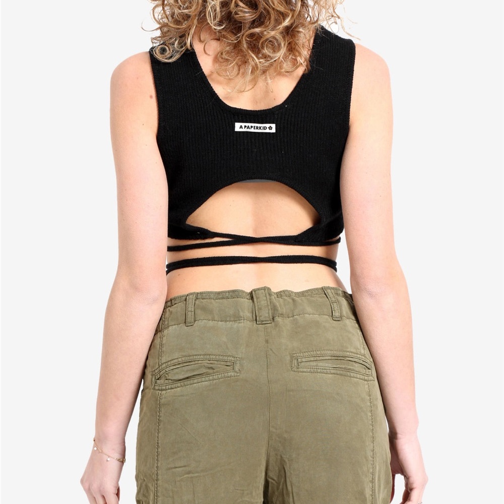 Black Ribbed Knit Crop Top